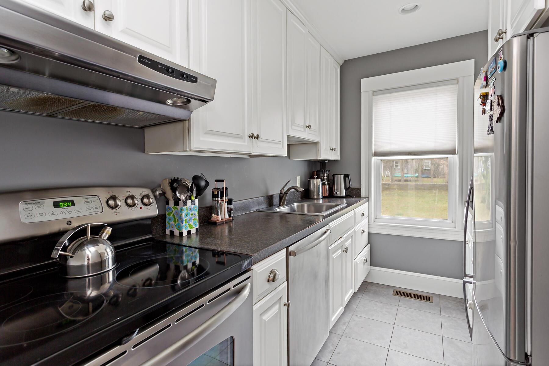 83 Davis Straits Falmouth MA 02540