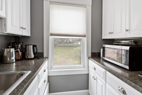 83 Davis Straits Falmouth MA 02540