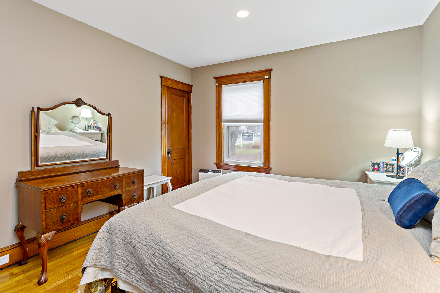83 Davis Straits Falmouth MA 02540
