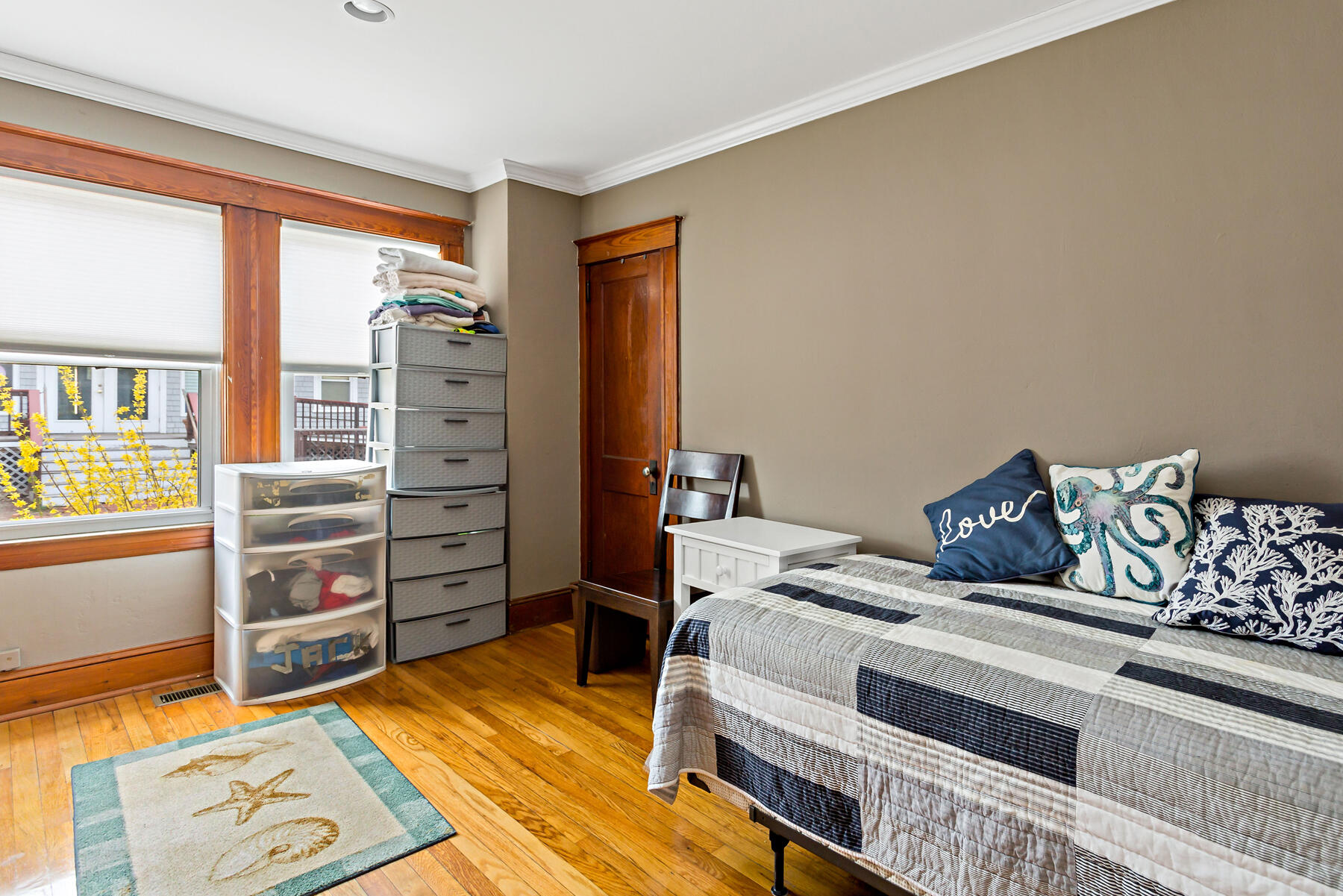 83 Davis Straits Falmouth MA 02540