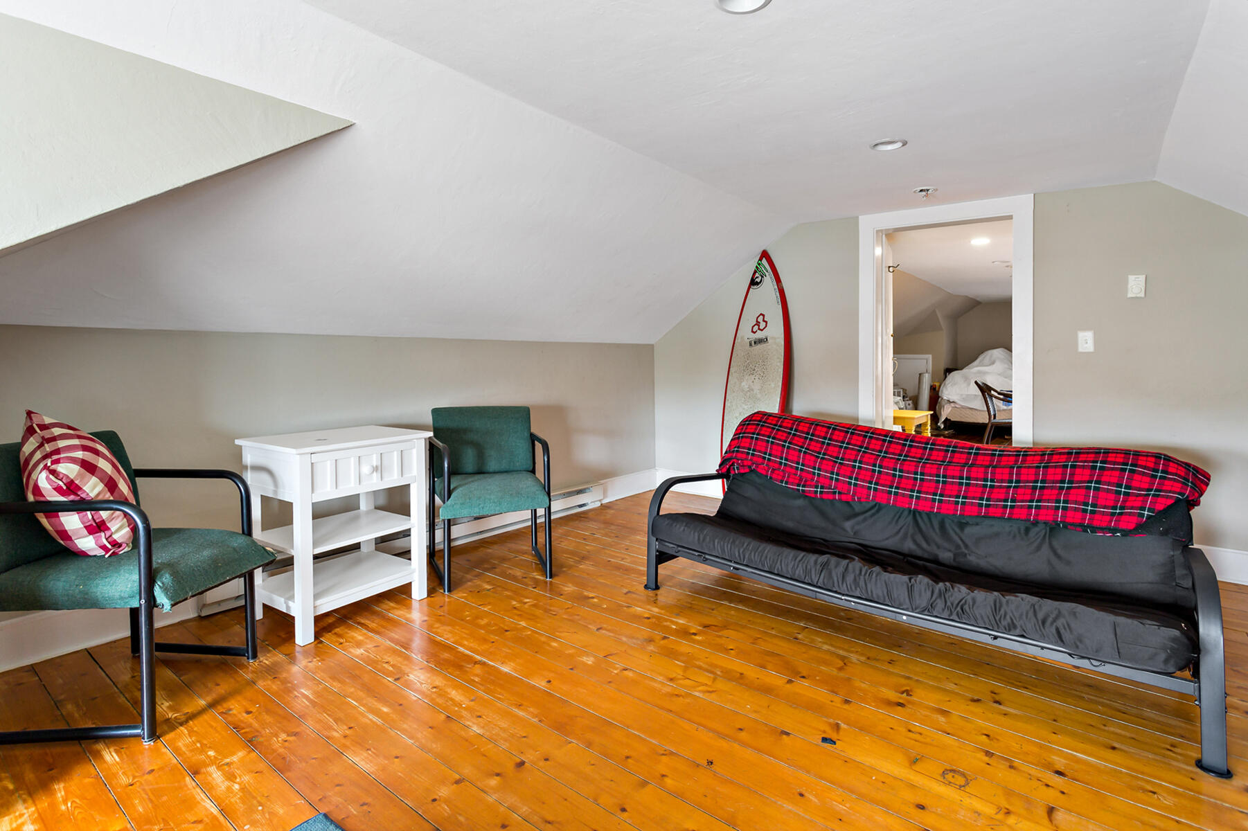 83 Davis Straits Falmouth MA 02540