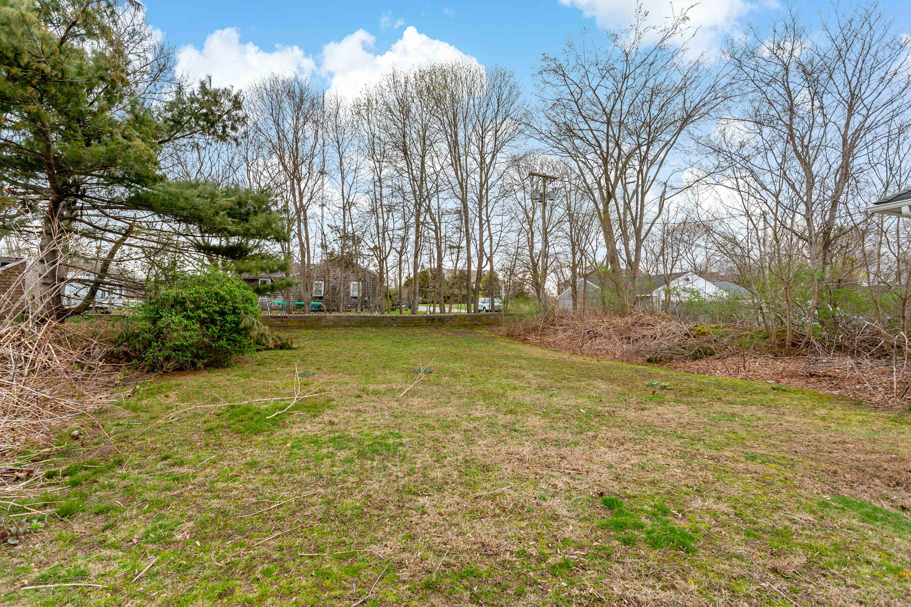 83 Davis Straits Falmouth MA 02540