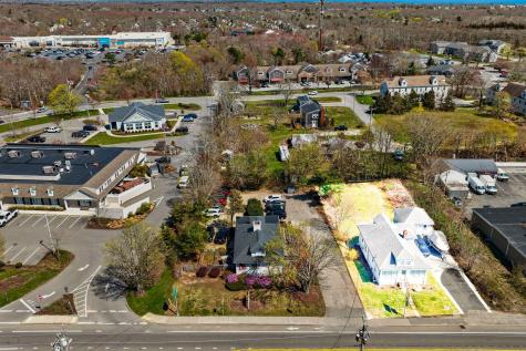 83 Davis Straits Falmouth MA 02540