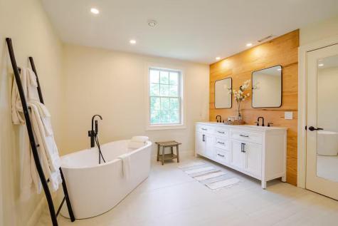 23 Harlow Road Sandwich MA 02563