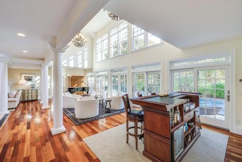 86 Highwood Lane Falmouth MA 02536