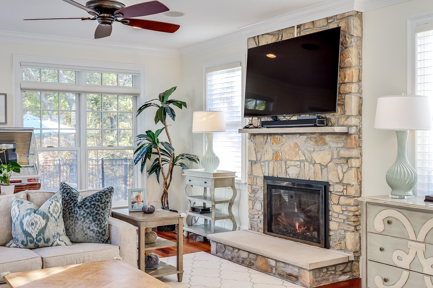 86 Highwood Lane Falmouth MA 02536