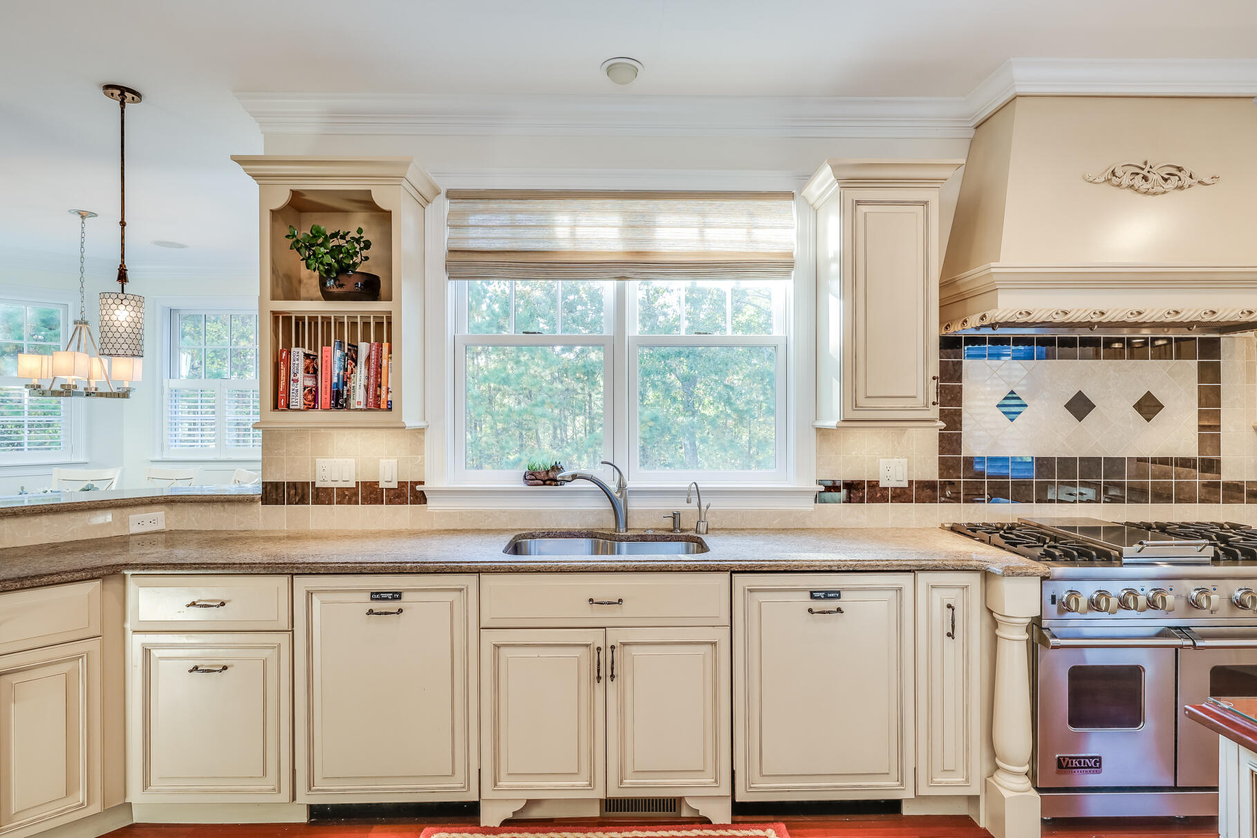 86 Highwood Lane Falmouth MA 02536