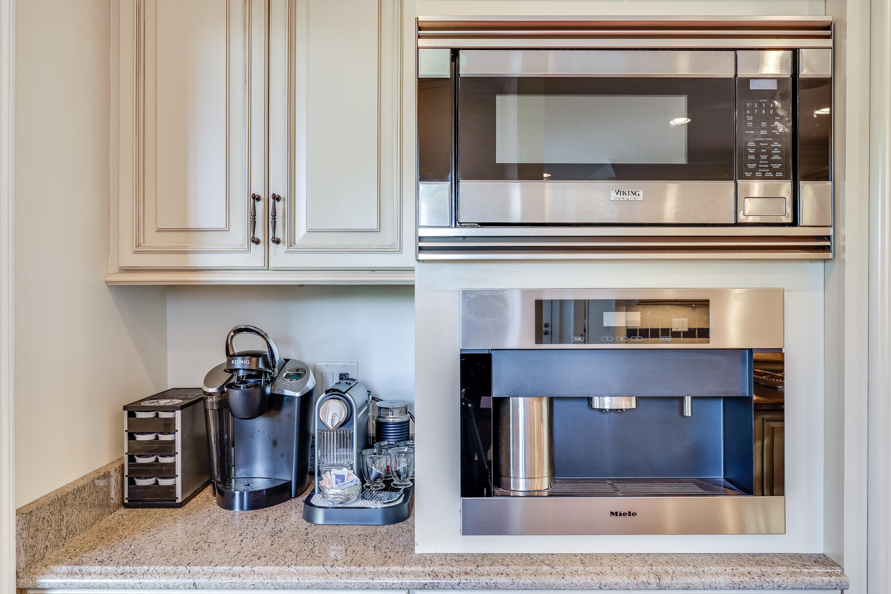 86 Highwood Lane Falmouth MA 02536