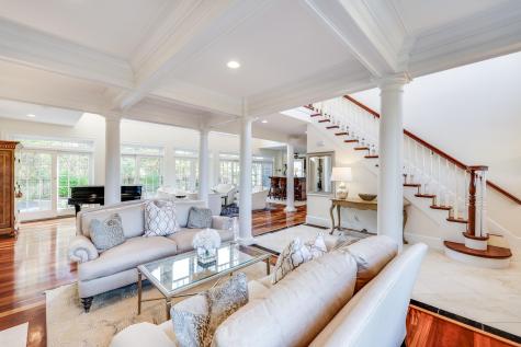 86 Highwood Lane Falmouth MA 02536