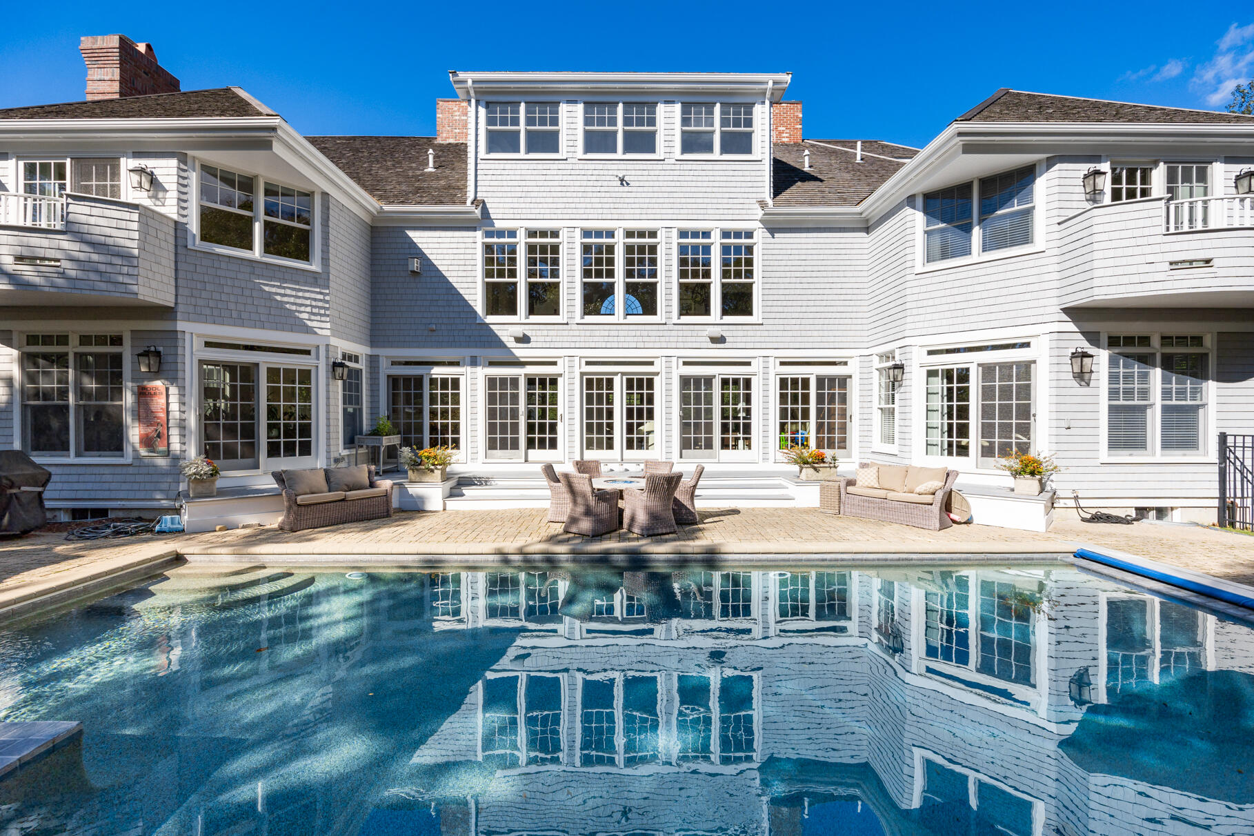 86 Highwood Lane Falmouth MA 02536