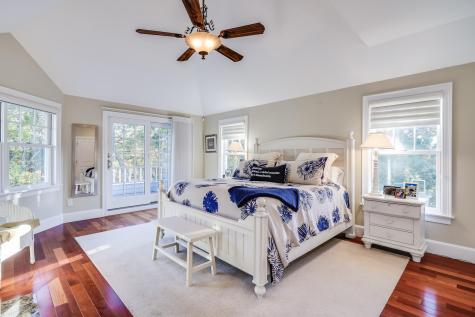 86 Highwood Lane Falmouth MA 02536