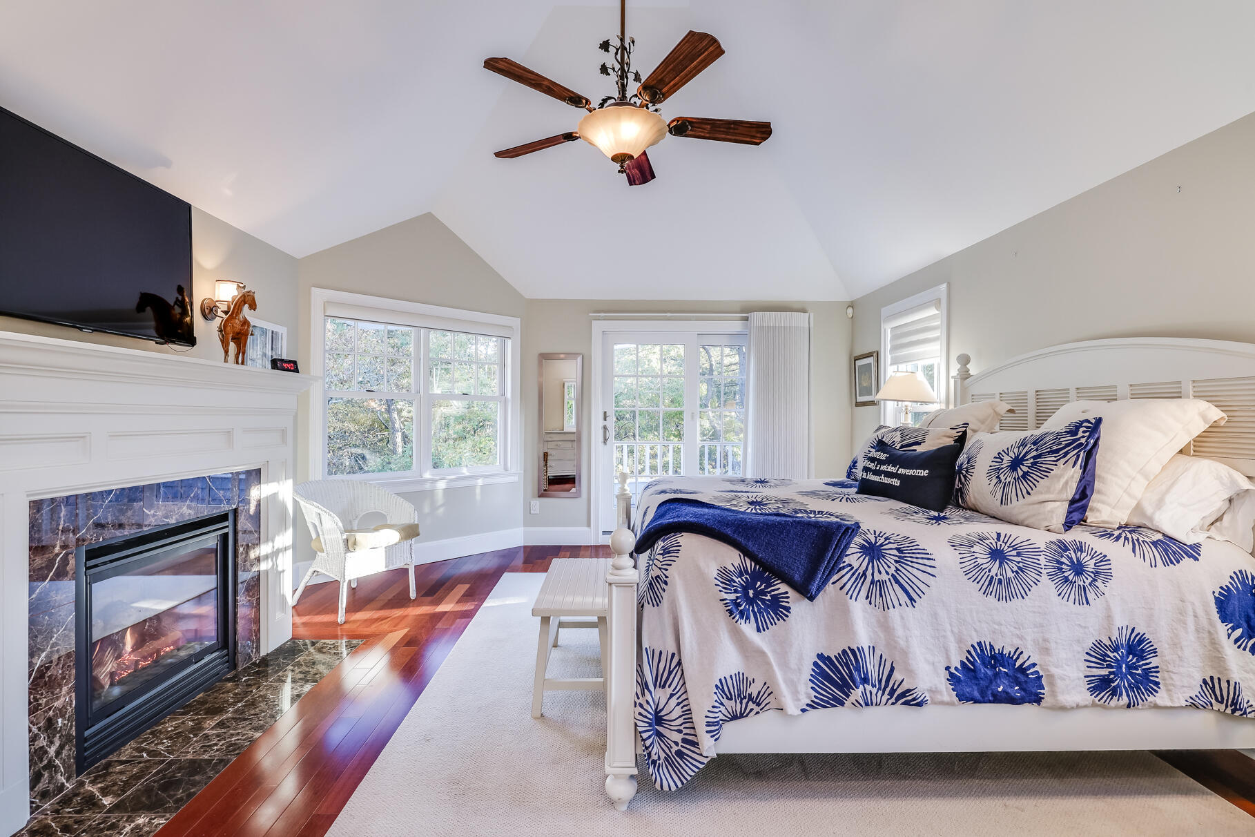 86 Highwood Lane Falmouth MA 02536