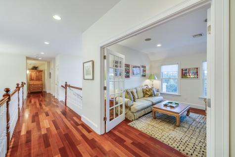 86 Highwood Lane Falmouth MA 02536