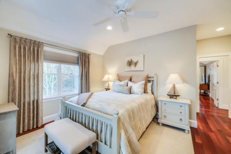 86 Highwood Lane Falmouth MA 02536