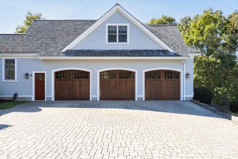 86 Highwood Lane Falmouth MA 02536