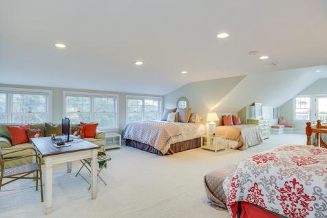 86 Highwood Lane Falmouth MA 02536
