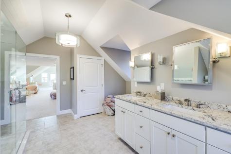 86 Highwood Lane Falmouth MA 02536