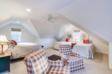 86 Highwood Lane Falmouth MA 02536