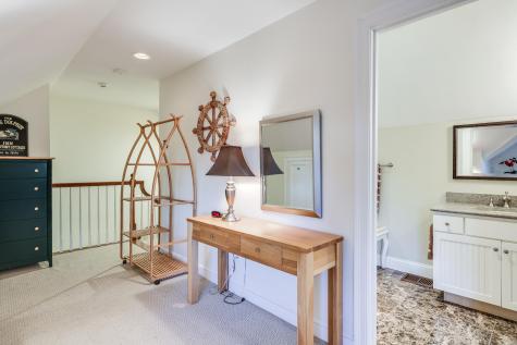 86 Highwood Lane Falmouth MA 02536