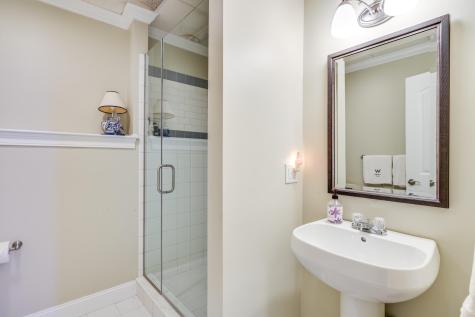 86 Highwood Lane Falmouth MA 02536