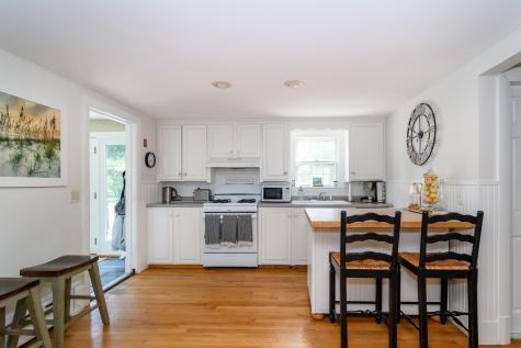 11 Burtonwood Avenue Bourne MA 02532