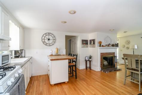11 Burtonwood Avenue Bourne MA 02532