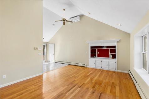 5 Widow Coombs Walk Sandwich MA 02563