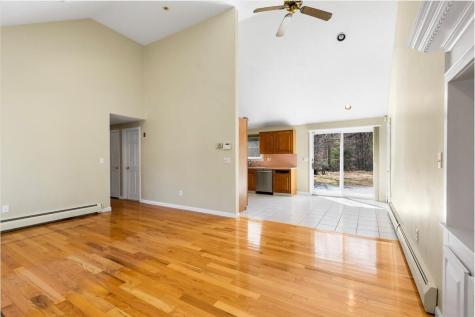 5 Widow Coombs Walk Sandwich MA 02563