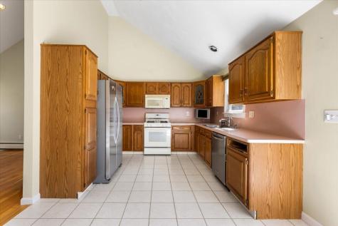5 Widow Coombs Walk Sandwich MA 02563