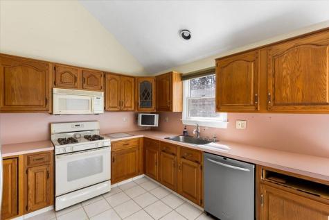 5 Widow Coombs Walk Sandwich MA 02563
