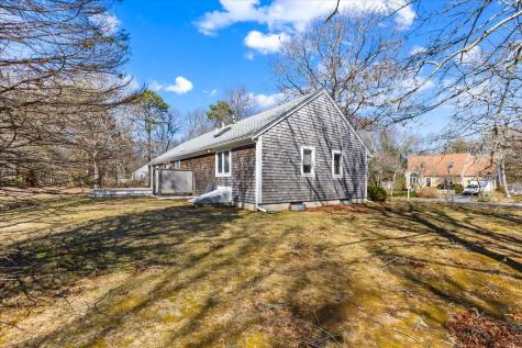 5 Widow Coombs Walk Sandwich MA 02563