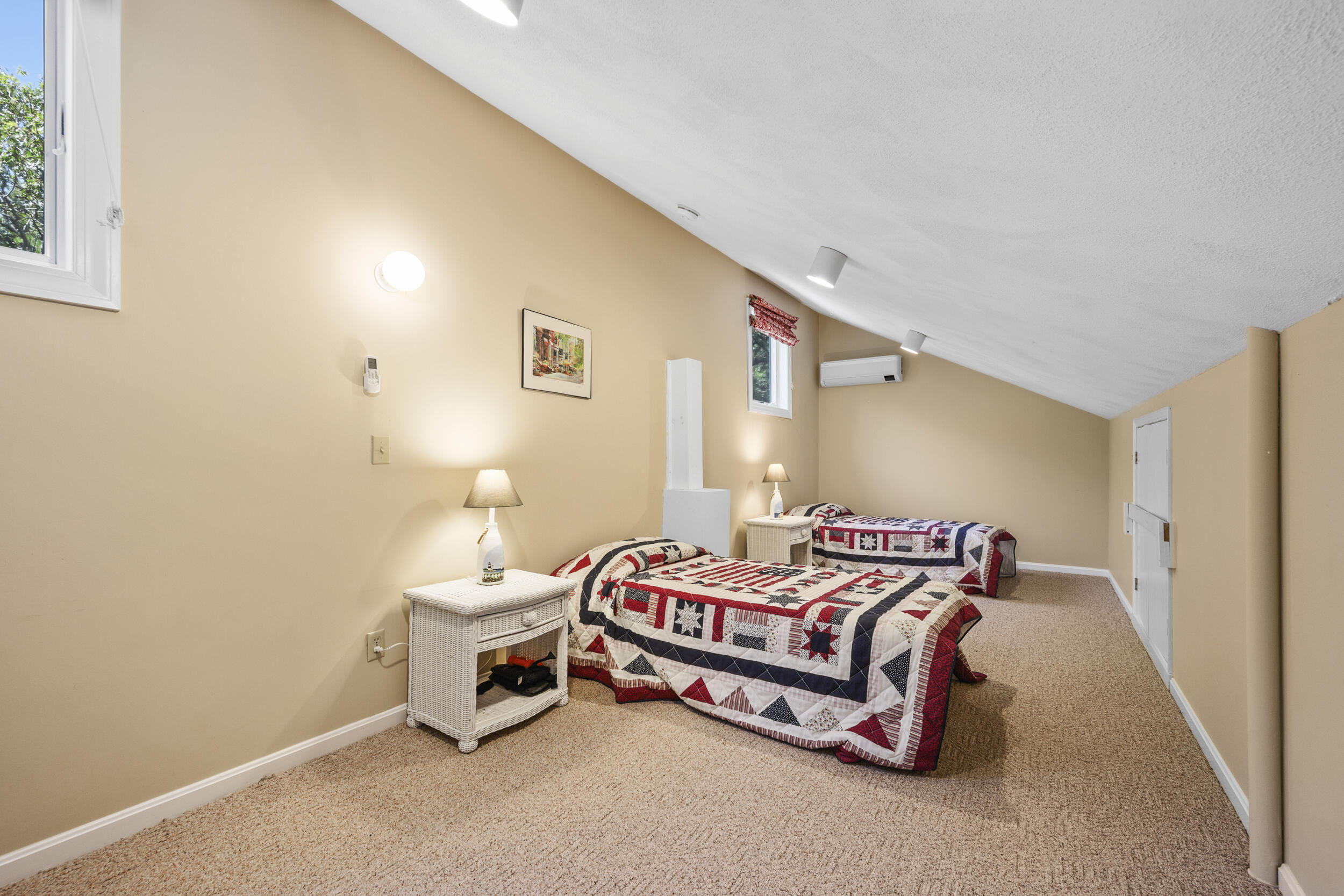 20 Holly Road Mashpee MA 02649