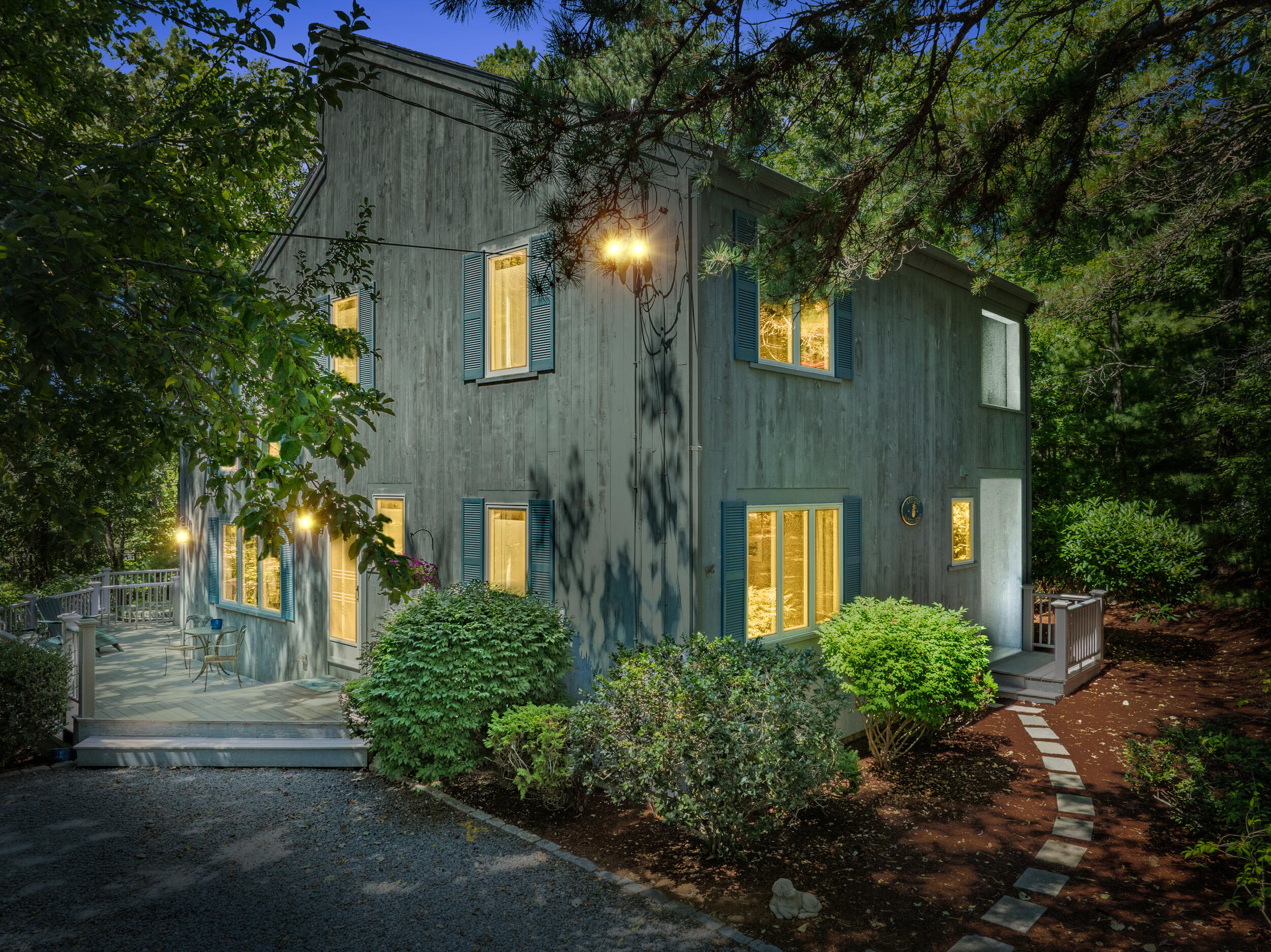 20 Holly Road Mashpee MA 02649