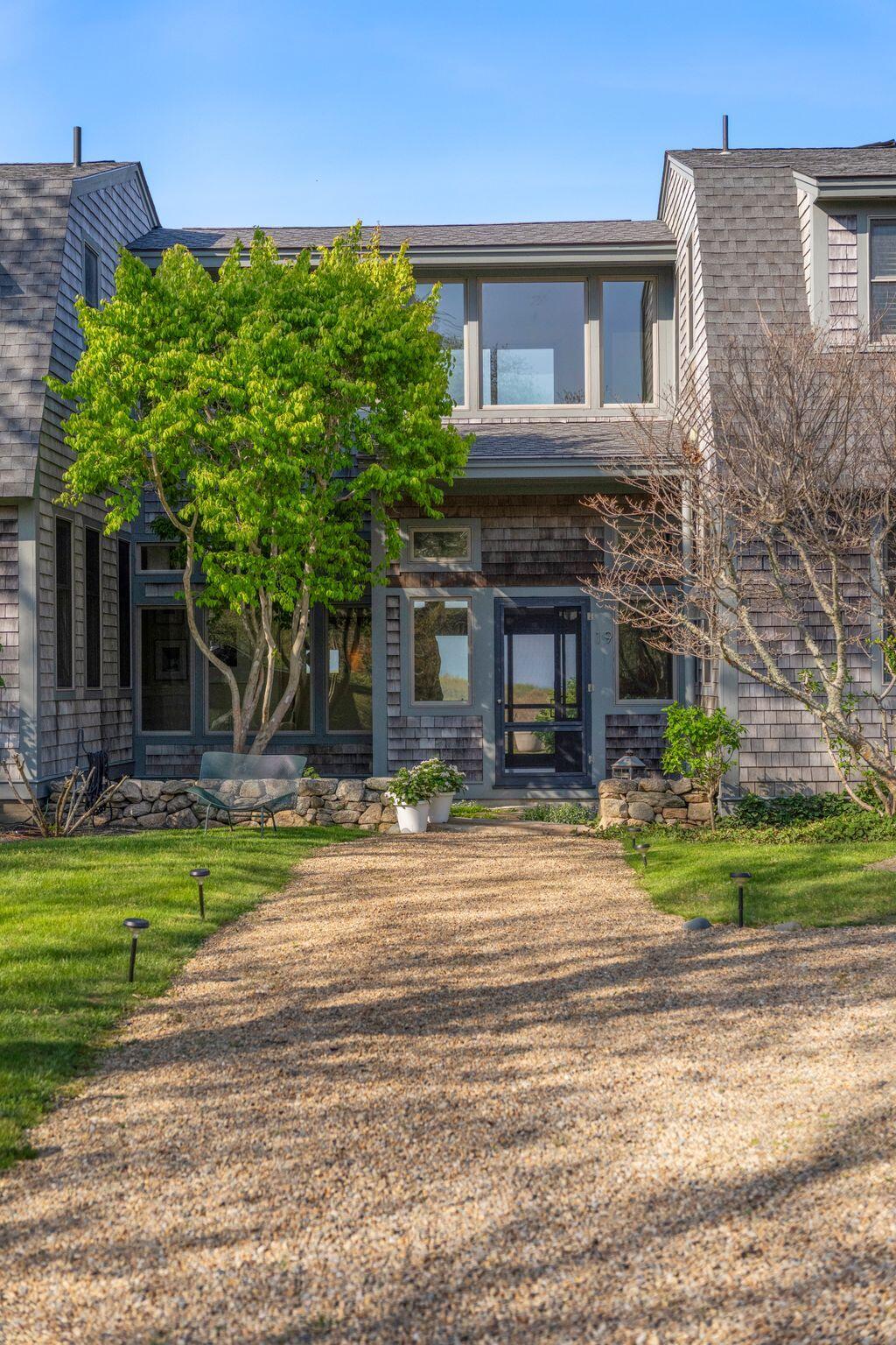 19 Locust Lane Aquinnah MA 02535