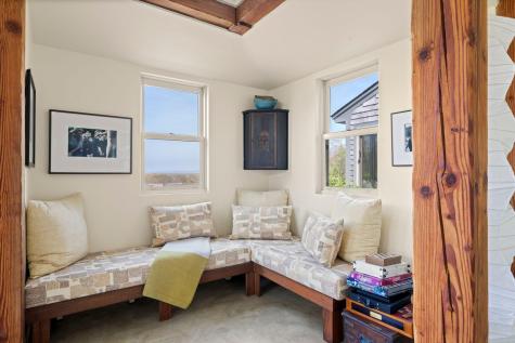19 Locust Lane Aquinnah MA 02535