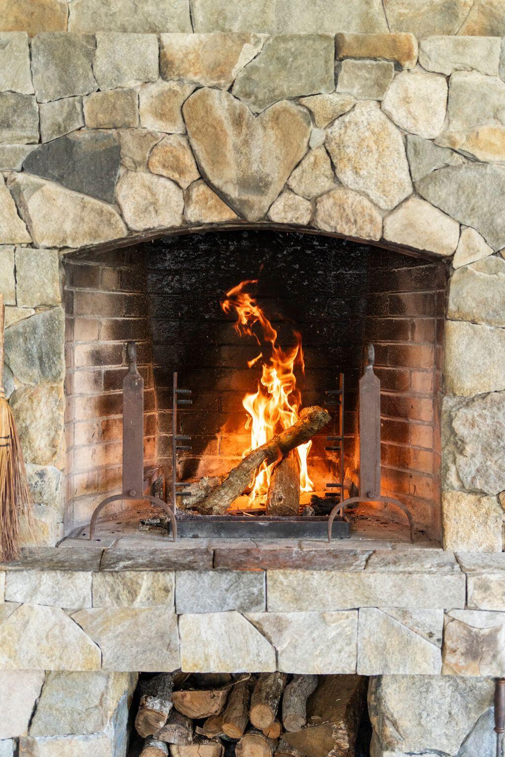 19 Locust Lane Aquinnah MA 02535