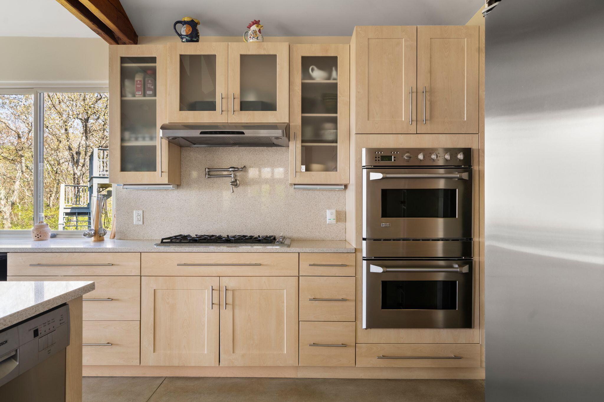 19 Locust Lane Aquinnah MA 02535
