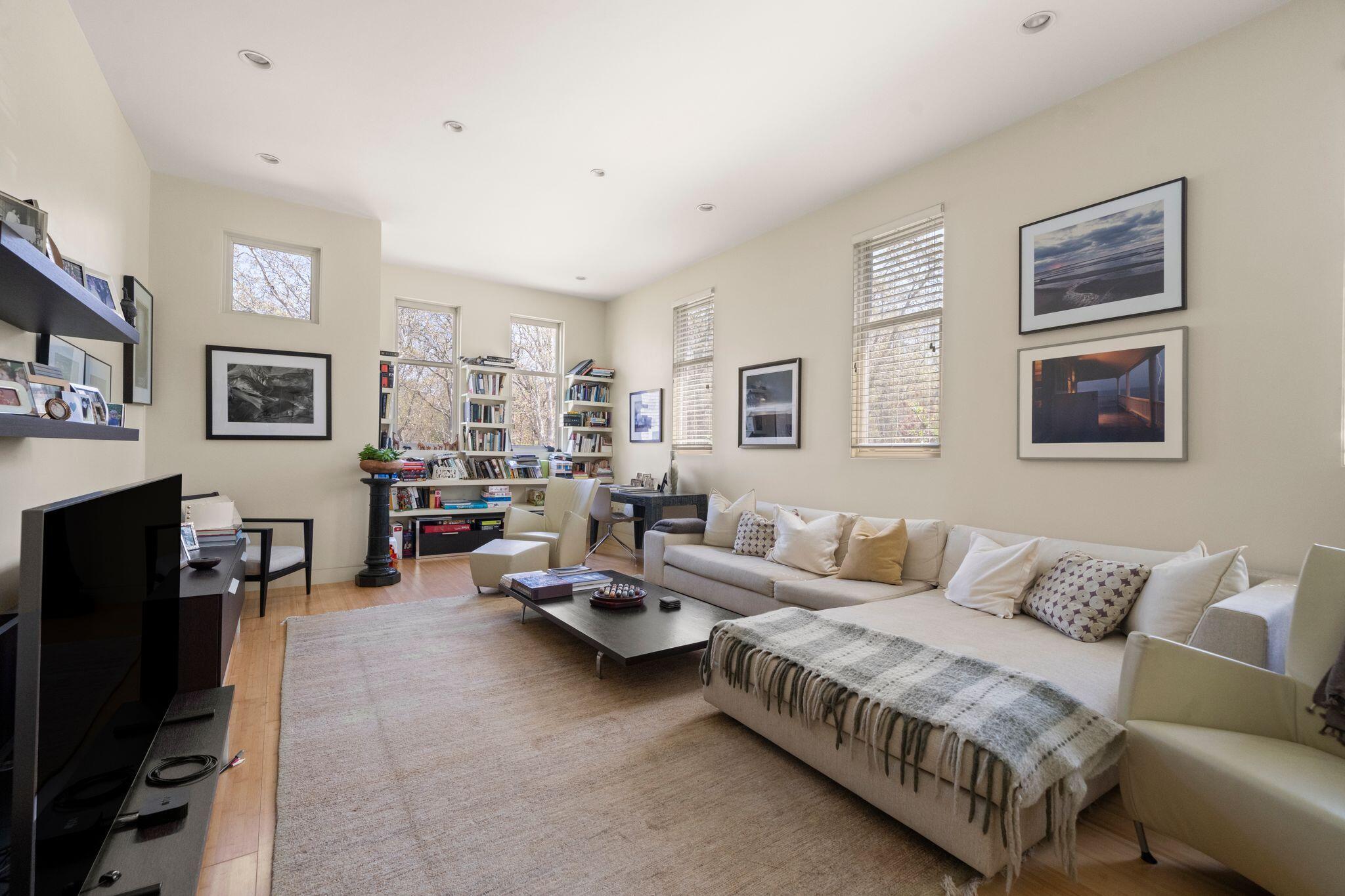 19 Locust Lane Aquinnah MA 02535