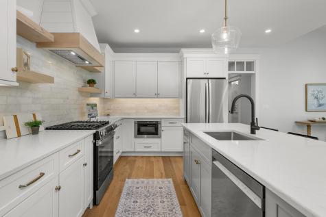 28 Country Farm Road Forestdale MA 02644