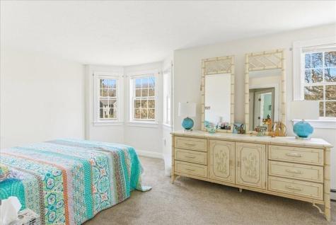 18 White Violet Lane Plymouth MA 02360
