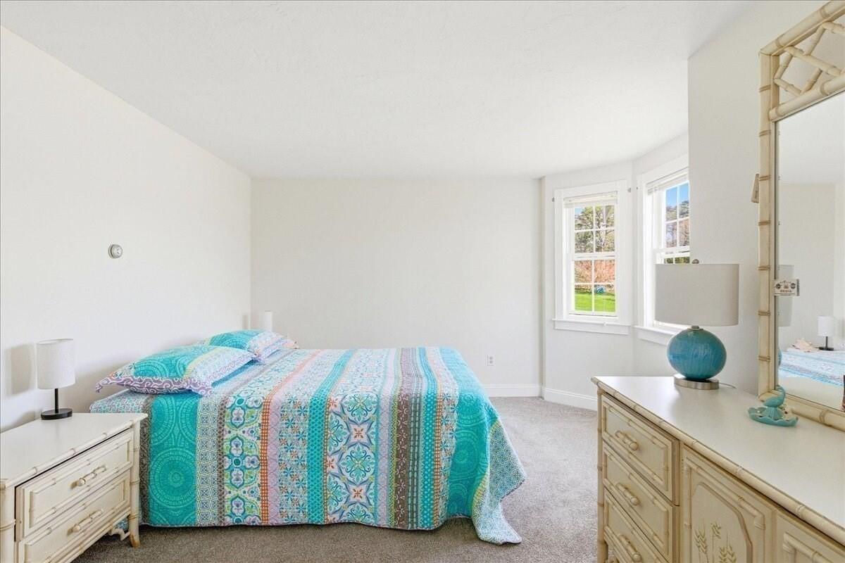 18 White Violet Lane Plymouth MA 02360