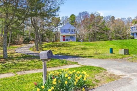 18 White Violet Lane Plymouth MA 02360