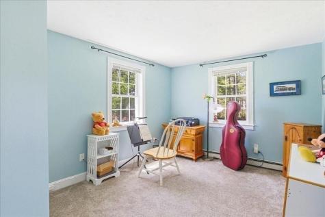 18 White Violet Lane Plymouth MA 02360