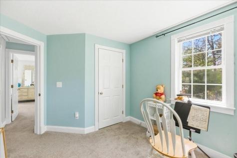 18 White Violet Lane Plymouth MA 02360
