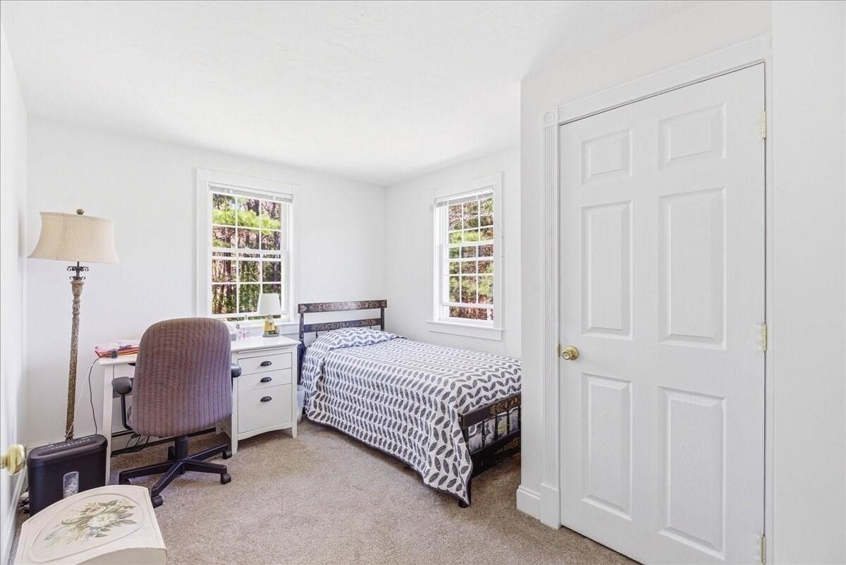 18 White Violet Lane Plymouth MA 02360