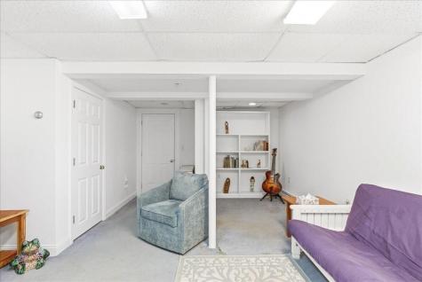 18 White Violet Lane Plymouth MA 02360