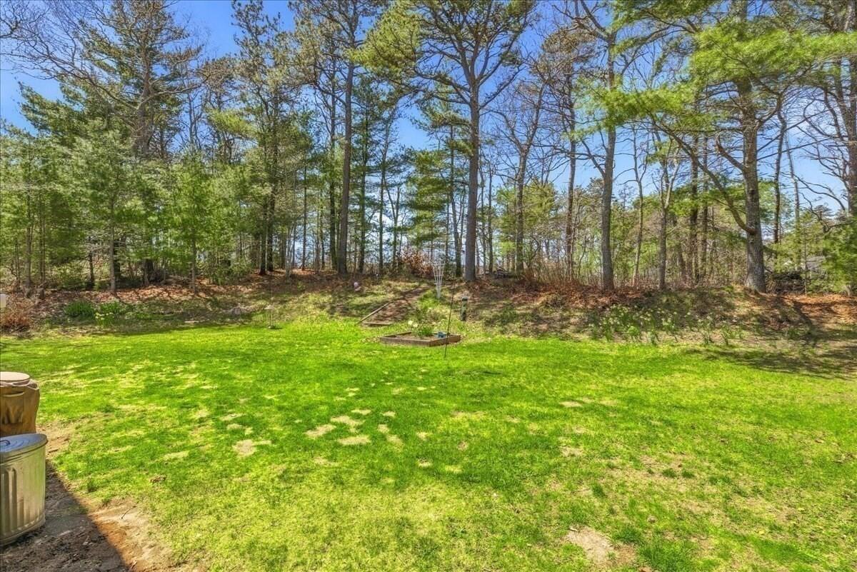 18 White Violet Lane Plymouth MA 02360