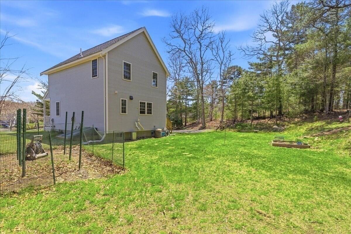 18 White Violet Lane Plymouth MA 02360