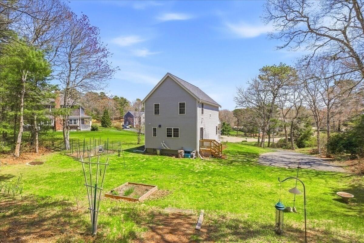 18 White Violet Lane Plymouth MA 02360
