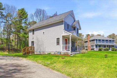 18 White Violet Lane Plymouth MA 02360